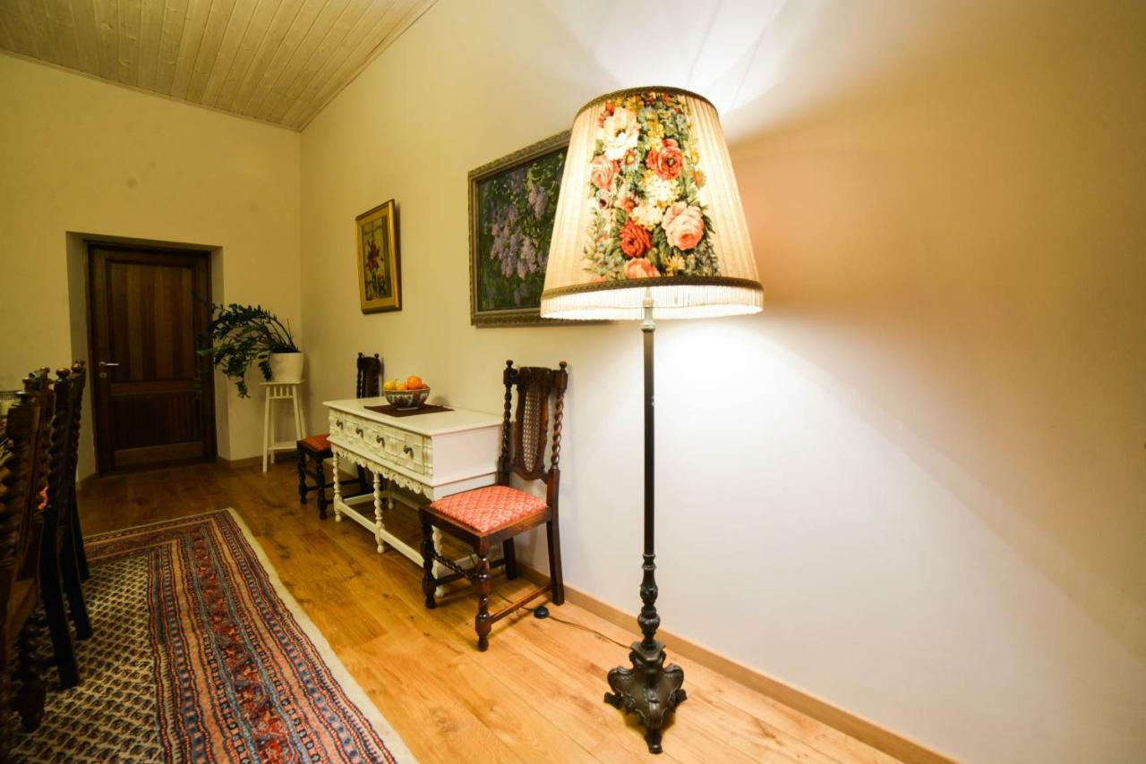 Appartement Bear Manor Lacu Muizina à Pāle Extérieur photo