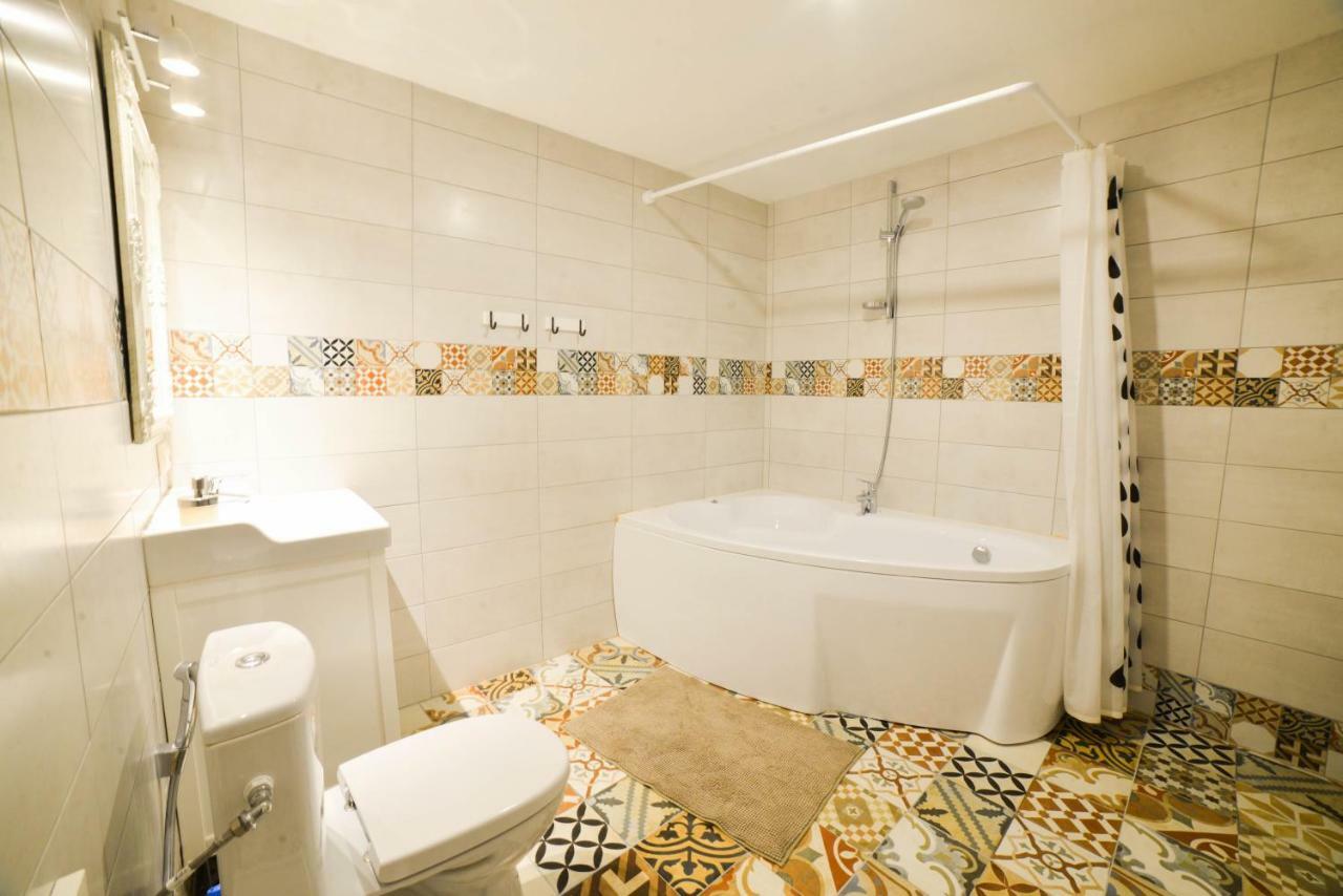 Appartement Bear Manor Lacu Muizina à Pāle Extérieur photo